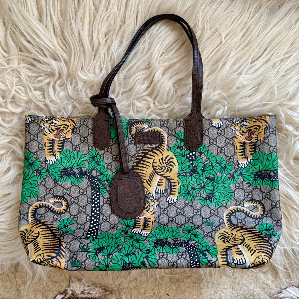 Gucci Bengal Tiger GG Supreme Tote Bag